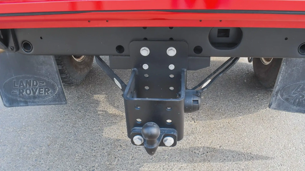 2016 Land Rover Defender 130 Soft Top (Red)-18-18