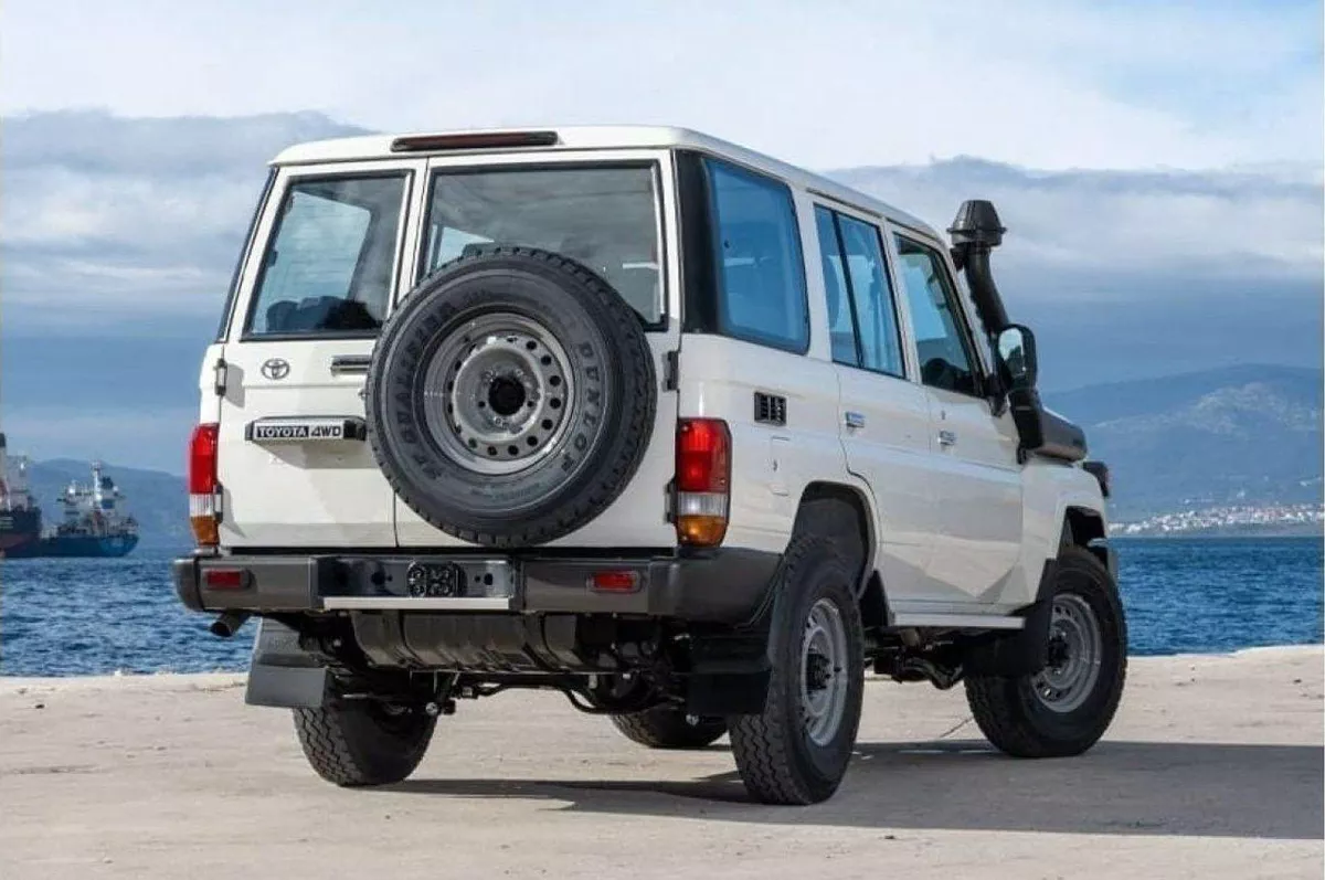 Toyota Land Cruiser 70 LC 78 HARDTOP 2.8L MT Land Cruiser Hard Top LC76 4.5L 5door Diesel V8 2024 0KM-6-0
