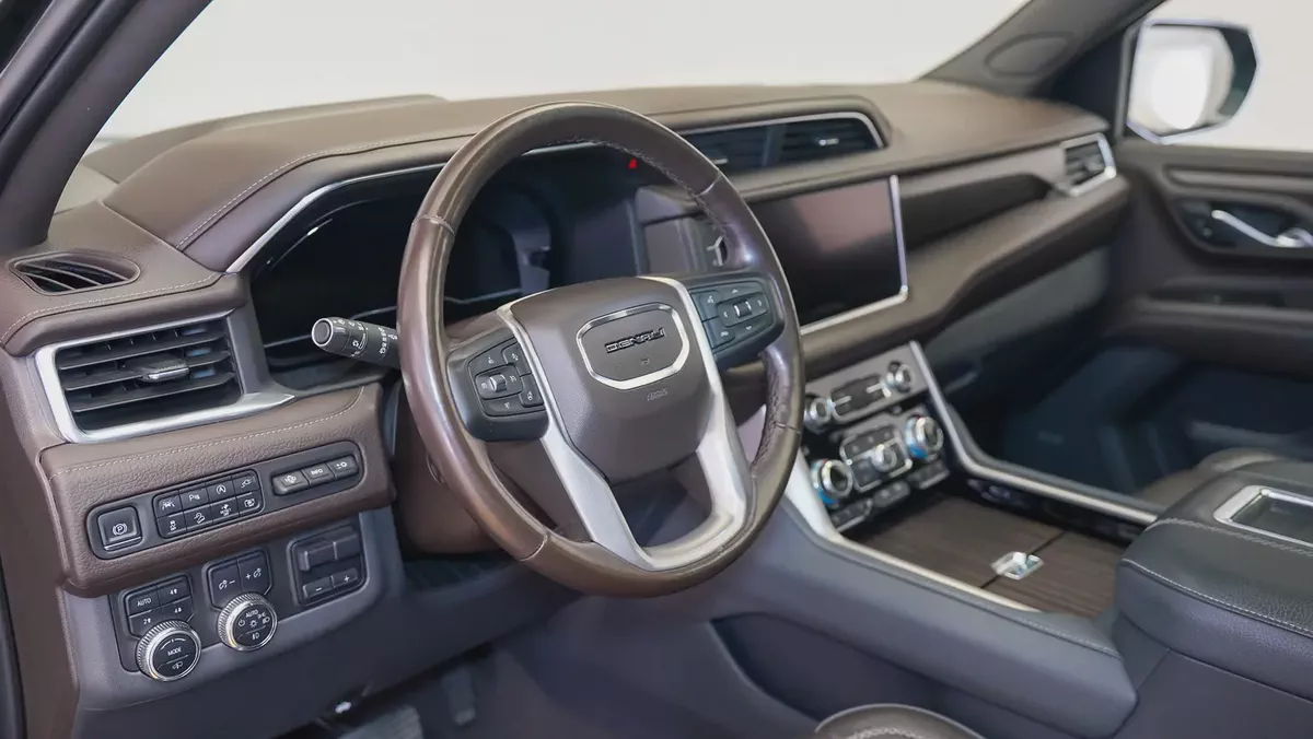 2022  GMC Yukon Denali | GCC | GMC Warranty & Service March 2027-3-3