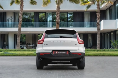1,900 P.M |  XC40 B4 Ultimate Dark | 0% Downpayment | UNDER WARRANTY-4
