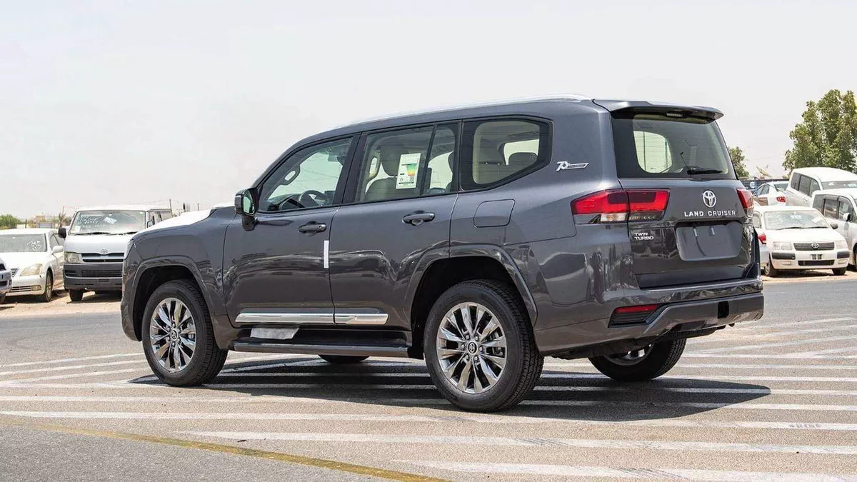 Toyota Land Cruiser GXR (LHD) Toyota Land Cruiser GXR 3.5P AT MY2025 – Grey-3-0