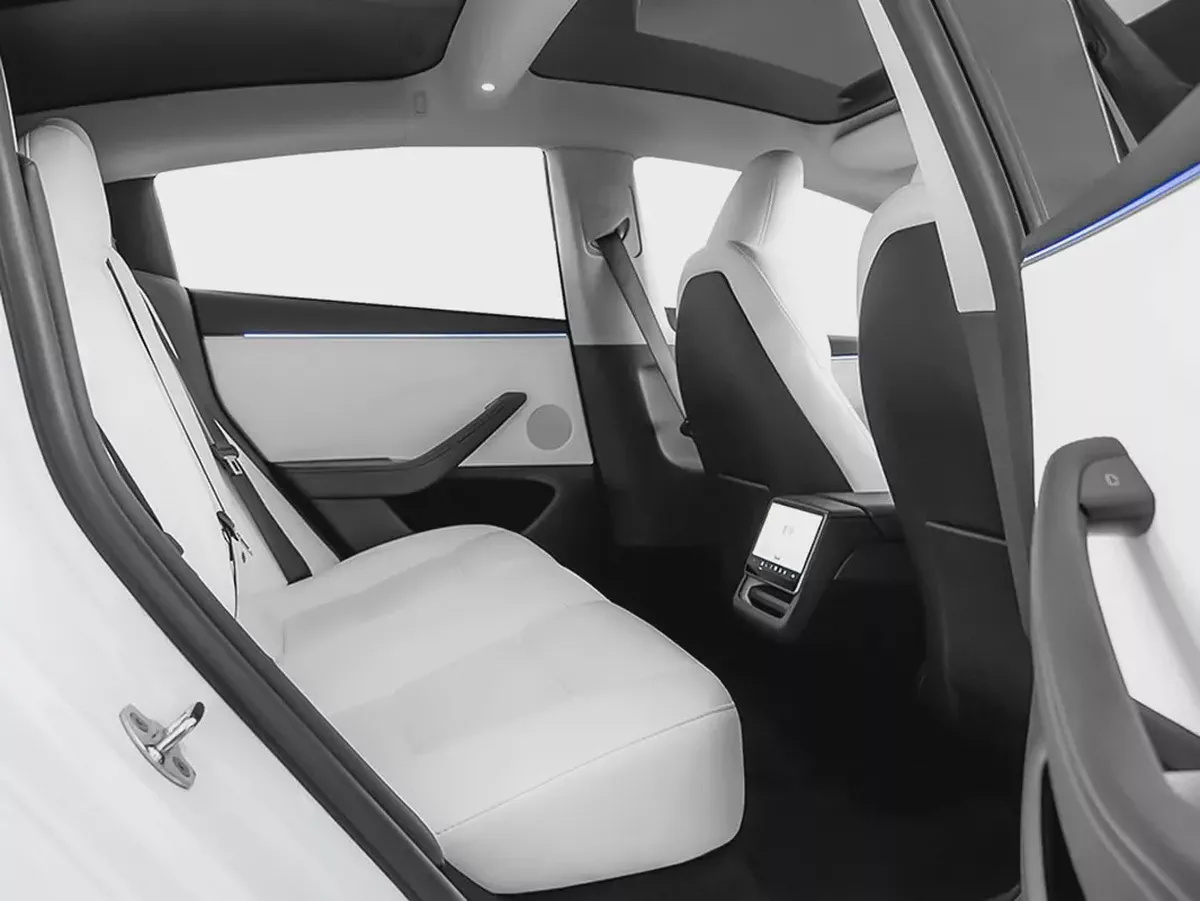 2,657 AED / 60 months | 0% DP | 2024 Tesla Model 3 Long Range Dual Motor / Tesla Warranty-12-12