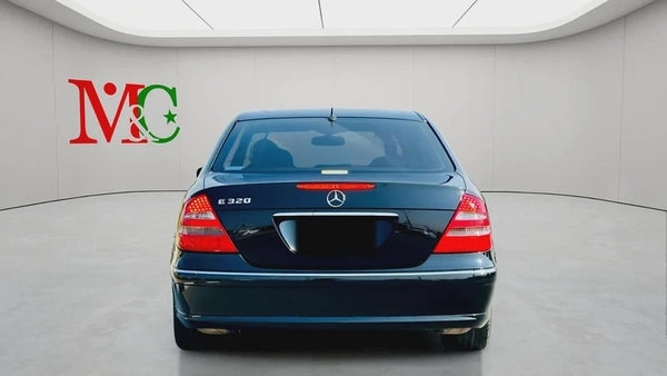 MERCEDES BENZ E320 - 2004 -  CLEAN CAR FRESH JAPAN IMPORT