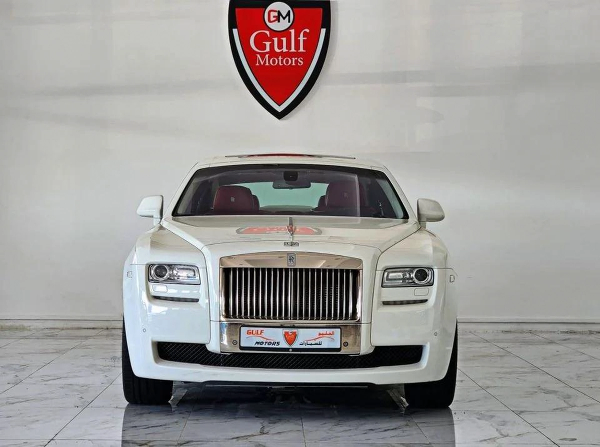 Rolls-Royce Ghost STD 6.6L-12CYL EXCELLENT CONDITION GCC SPECS - AED 260,000-11-11