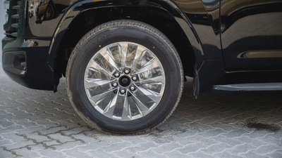 Toyota Land Cruiser GXR 3.5L Hybrid 2026, GCC Specs - Brand New!-5