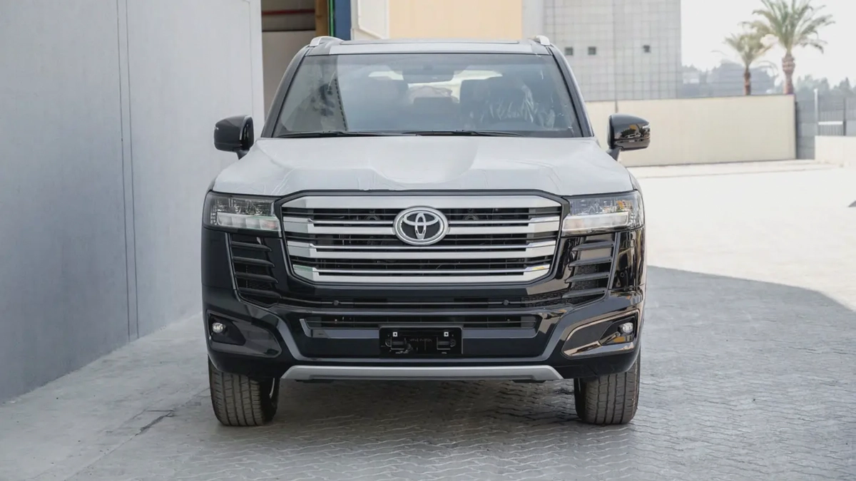 Toyota Land Cruiser GXR 3.5L Hybrid 2026, GCC Specs - Brand New!-1-1
