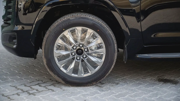 Toyota Land Cruiser GXR 3.5L Hybrid 2026, GCC Specs - Brand New!