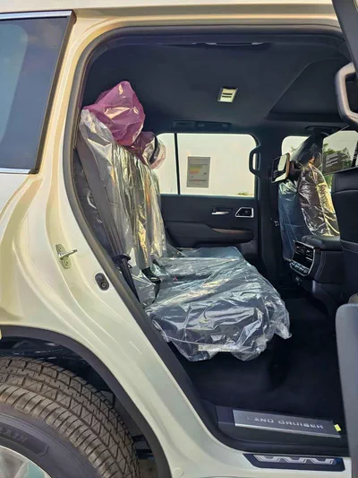 Toyota Land Cruiser VX 4.0L PETROL VX || 4.0L PETROL V6 /RADAR /BIG DVD/JBL SPEAKERS / REAR ENTERTAINMENT DVD /MID OPTION (CODE#VX4MA)-13