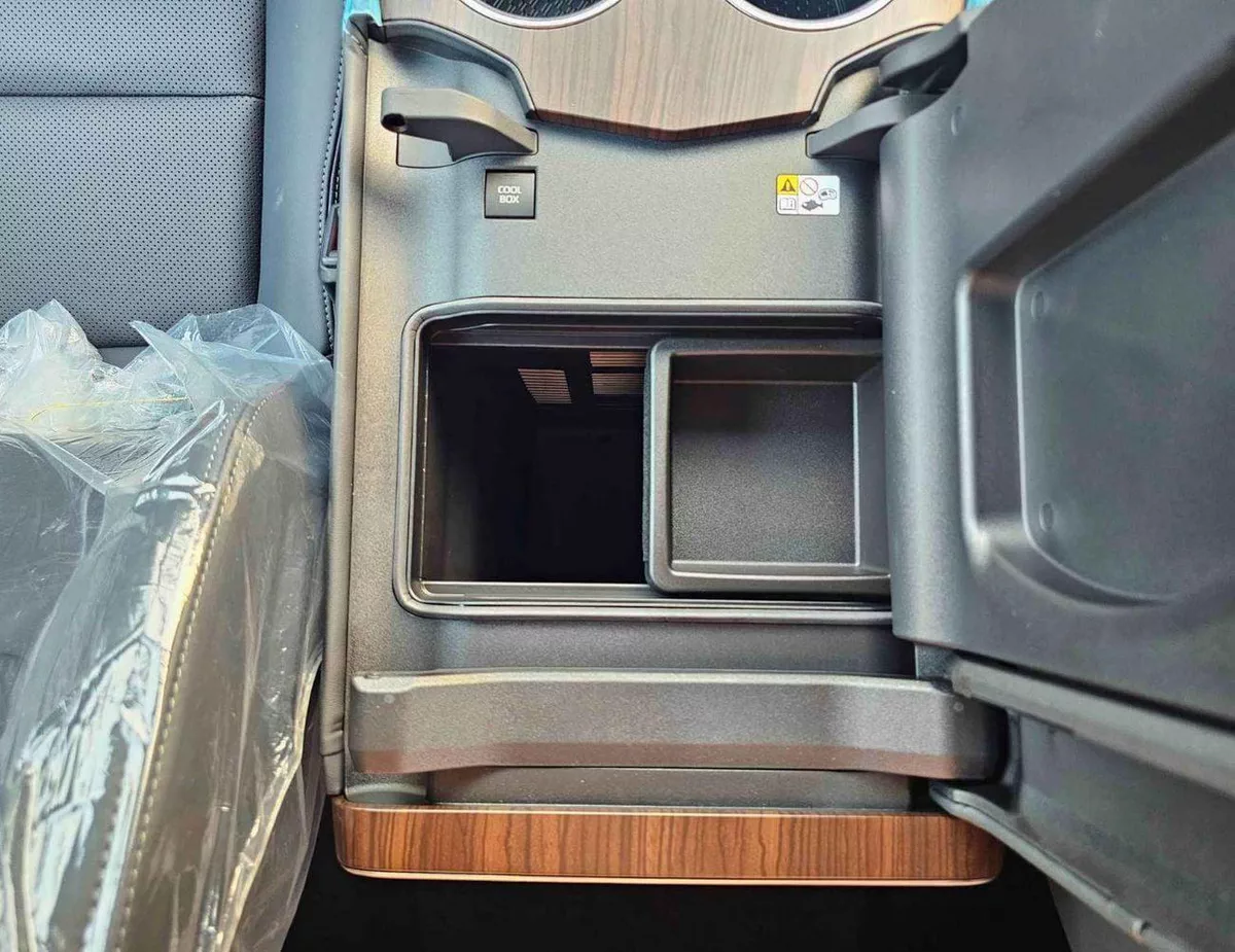 Toyota Land Cruiser VX 4.0L PETROL VX || 4.0L PETROL V6 /RADAR /BIG DVD/JBL SPEAKERS / REAR ENTERTAINMENT DVD /MID OPTION (CODE#VX4MA)-20-0