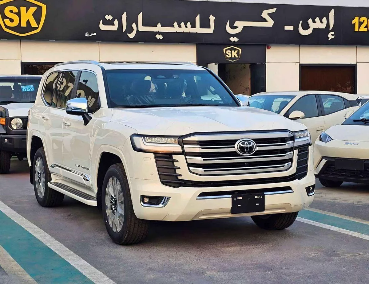 Toyota Land Cruiser VX 4.0L PETROL VX || 4.0L PETROL V6 /RADAR /BIG DVD/JBL SPEAKERS / REAR ENTERTAINMENT DVD /MID OPTION (CODE#VX4MA)-2-0