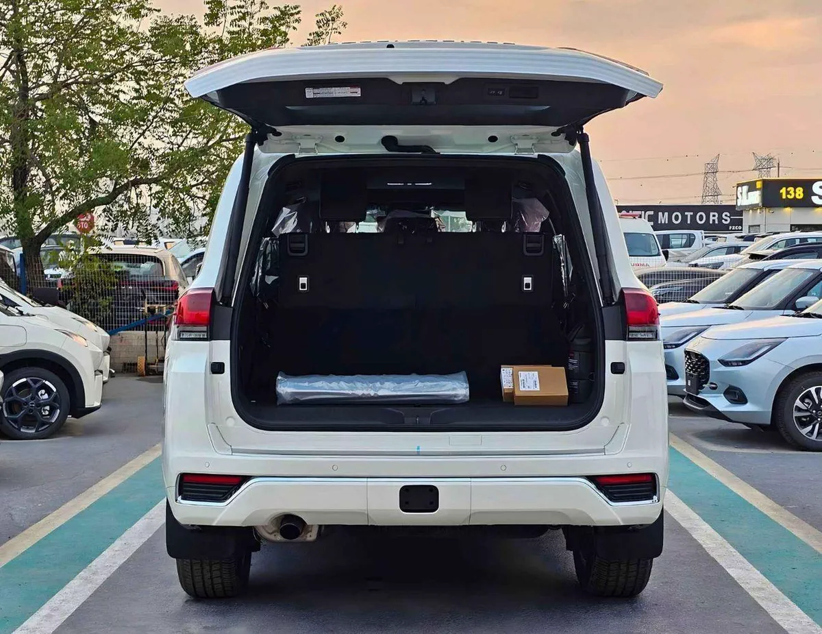 Toyota Land Cruiser VX 4.0L PETROL VX || 4.0L PETROL V6 /RADAR /BIG DVD/JBL SPEAKERS / REAR ENTERTAINMENT DVD /MID OPTION (CODE#VX4MA)-6-0