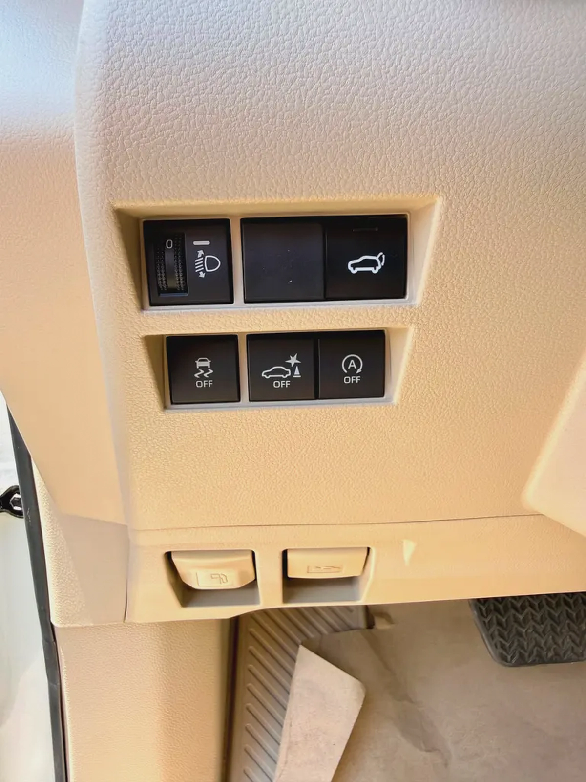 Toyota LC300 3.5L GXR TT GCC 2026 Brand New For Export-10-10