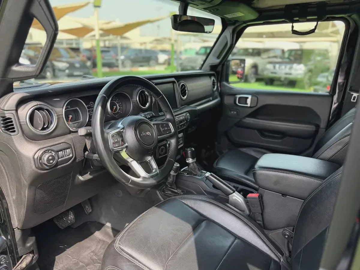 (2020) JEEP WRANGLER //SAHARA// GCC FULL OPTION -EXCELLENT CONDITION--8-8