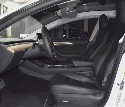 AED 1,785 EMi at 0% DP | Tesla Model 3 ( 2022 Model ) in White Color GCC Specs-9