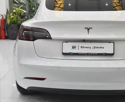 AED 1,785 EMi at 0% DP | Tesla Model 3 ( 2022 Model ) in White Color GCC Specs-7