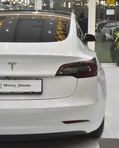 AED 1,785 EMi at 0% DP | Tesla Model 3 ( 2022 Model ) in White Color GCC Specs-8