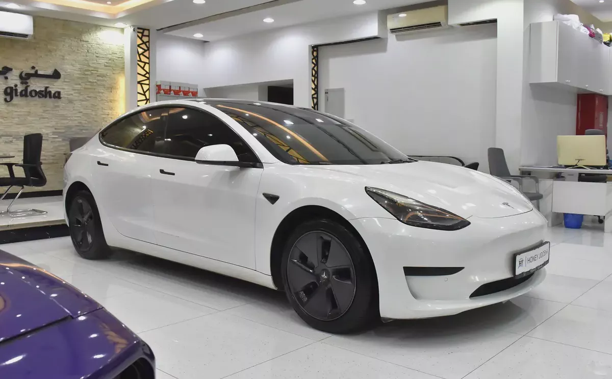 AED 1,785 EMi at 0% DP | Tesla Model 3 ( 2022 Model ) in White Color GCC Specs-2-2