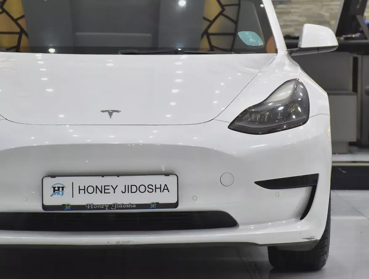 AED 1,785 EMi at 0% DP | Tesla Model 3 ( 2022 Model ) in White Color GCC Specs-3-3