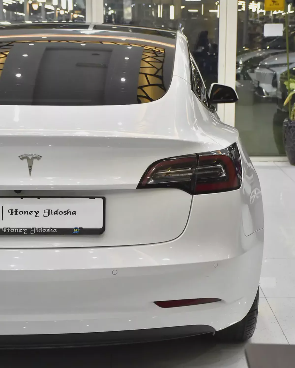 AED 1,785 EMi at 0% DP | Tesla Model 3 ( 2022 Model ) in White Color GCC Specs-8-8