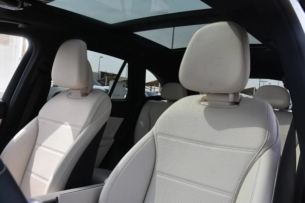 GLC300 4MATIC 2023 | WHITE LIKE