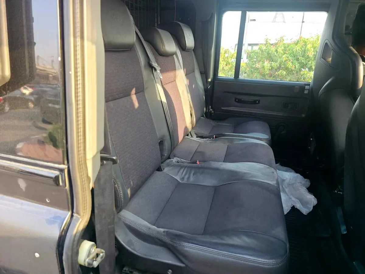 Land Rover Defender Other-3-3