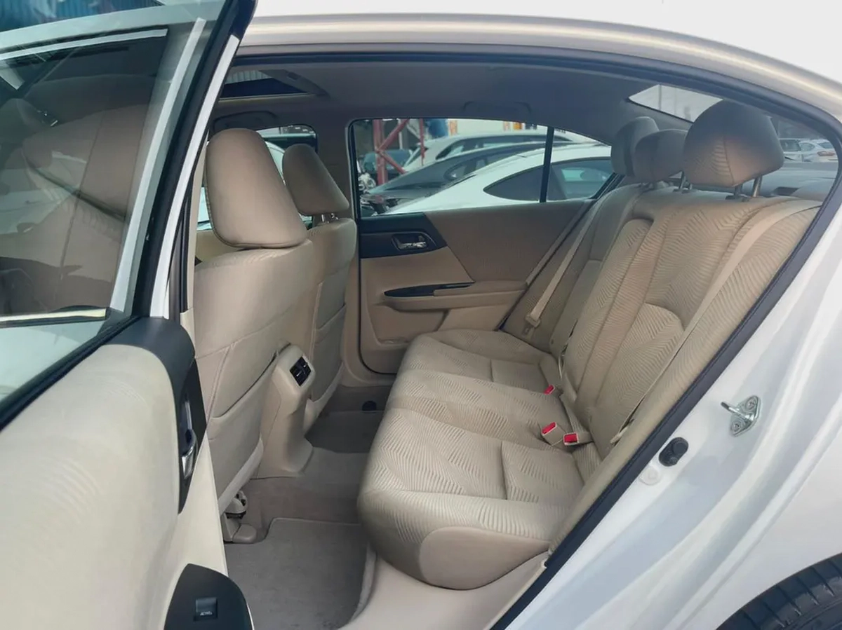 Honda Accord UnderWarranty i-VTEC - 2 keys-6-6