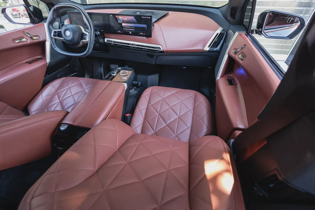 BMW iX 50 2023-1-1