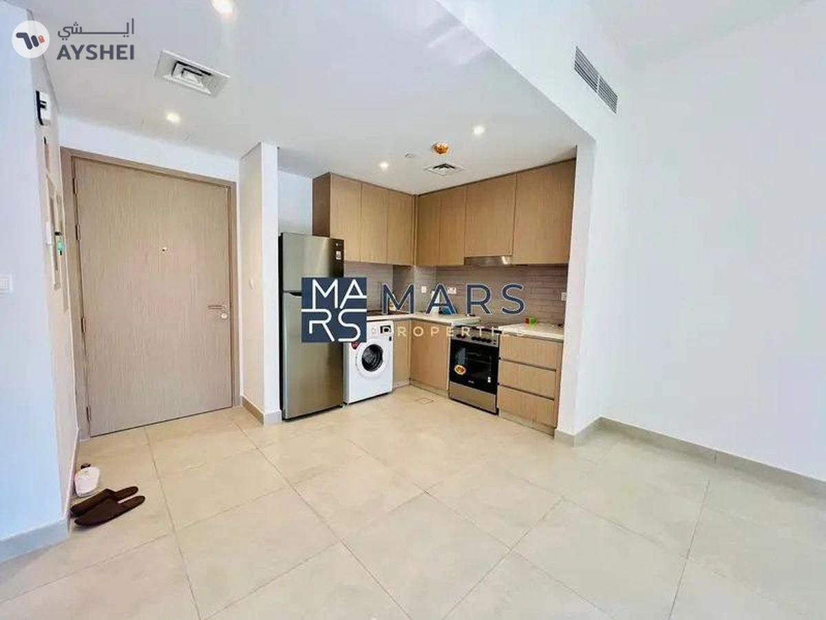 Luxury 1 BEDROOM - - Pool View-5-5