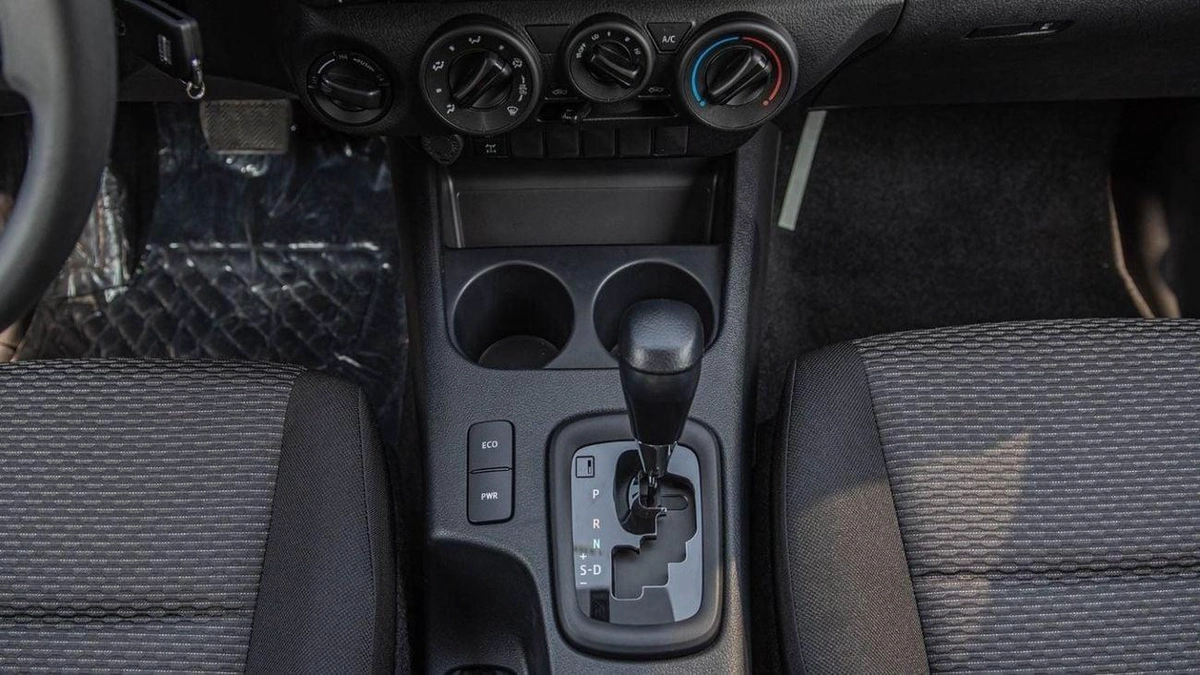 Toyota Hilux SGLX HILUX 2.4L AT DIESEL