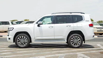 Toyota Land Cruiser VXR LAND CRUISER LC 300 VXR 3.5L petrol MY2024 for export only-4