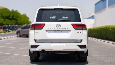 Toyota Land Cruiser VXR LAND CRUISER LC 300 VXR 3.5L petrol MY2024 for export only-6