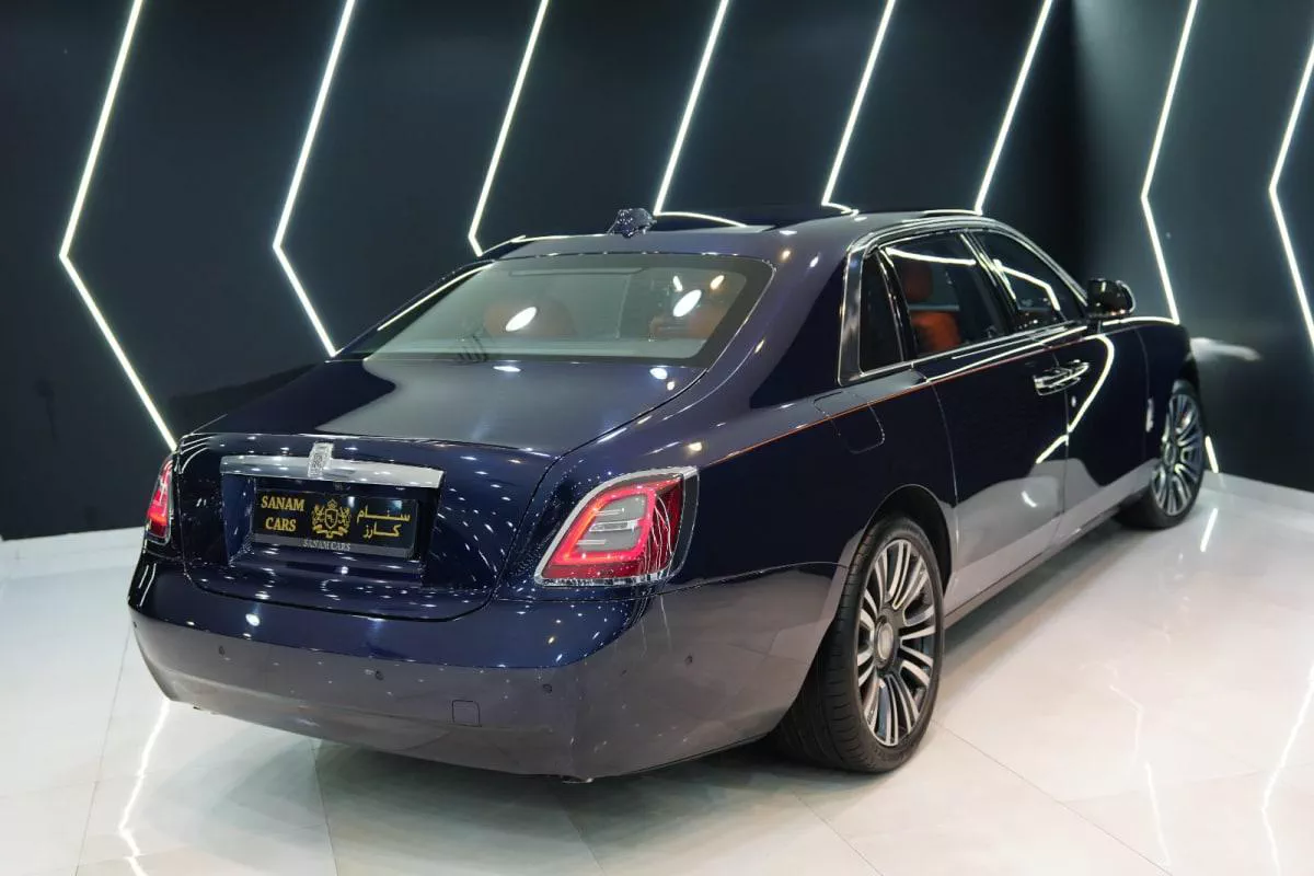 Rolls-Royce Ghost EWB-9-9