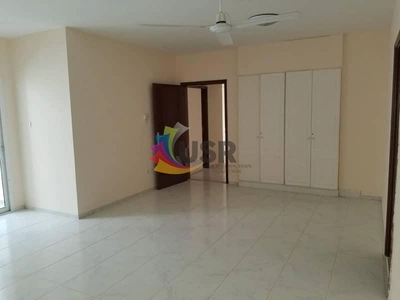 SPACIOUS 2BR w/ BALCONY | CLOSE TO METRO FOR FAMILY 70K-1