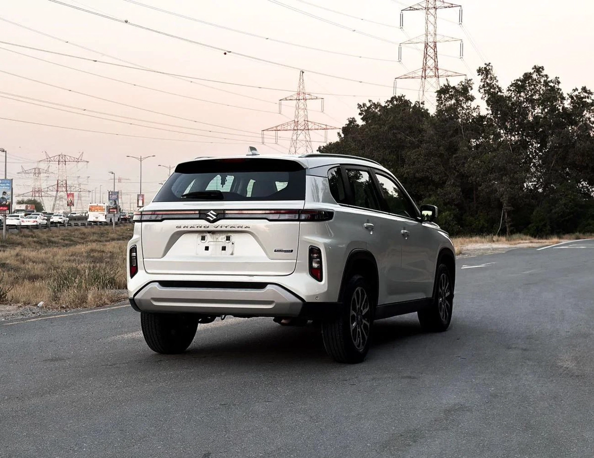 Suzuki Grand Vitara Suzuki Grand Vitara  Smart Hybrid | 1.5 L | 2023 | GCC | Accident-Free-13-13