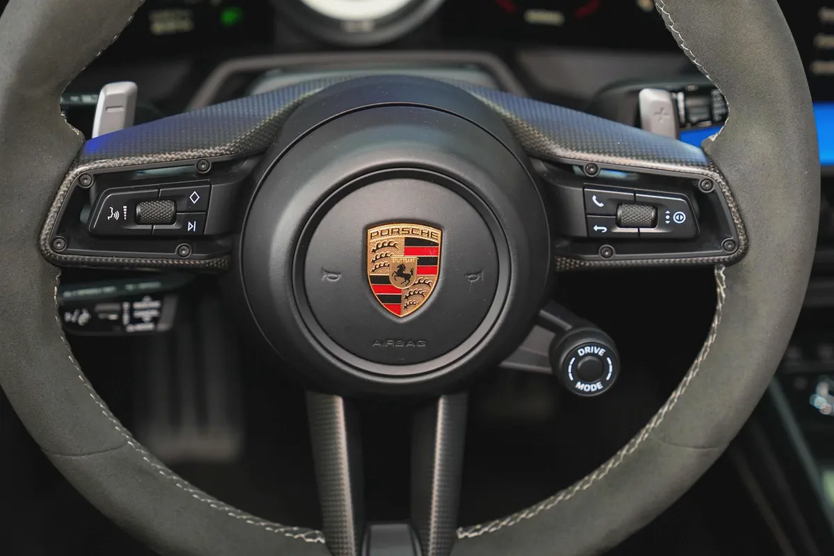 Porsche 911 Targa 4 GTS 2024 --15-15