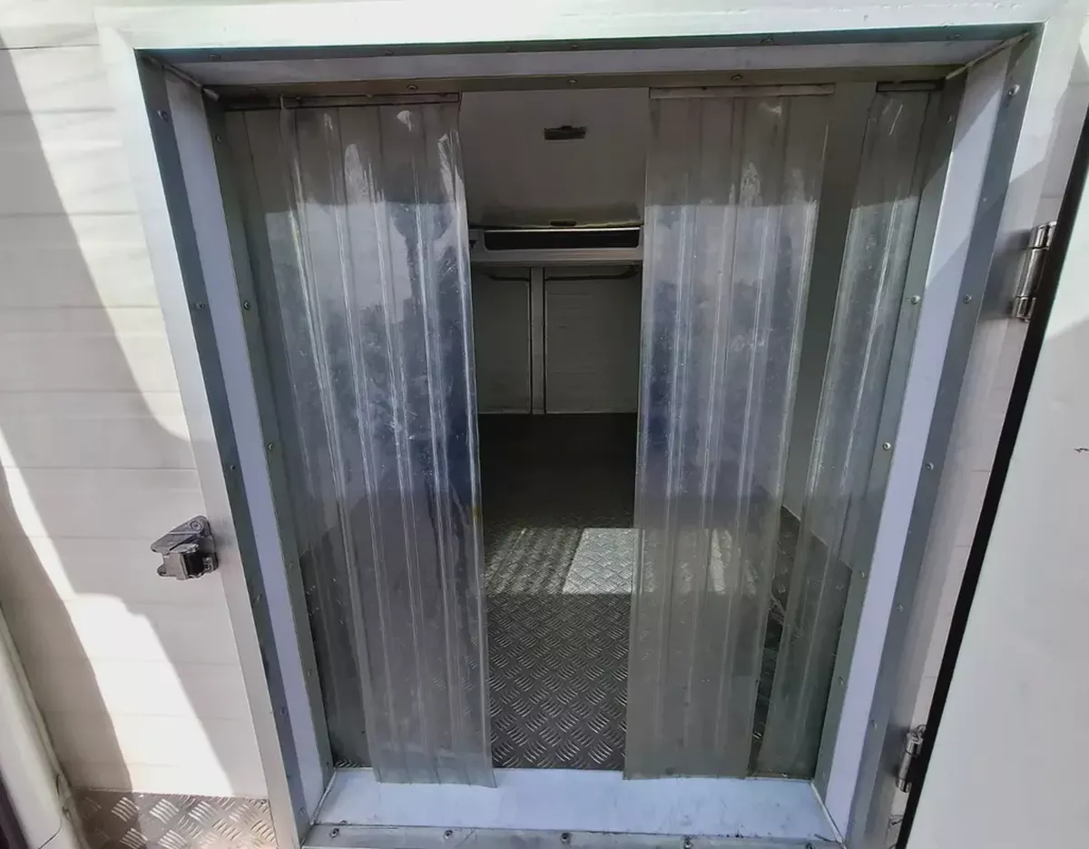 NISSAN URVAN NV350 FRIDGE VAN MANUAL 2021 WITH THERMAL MASTER T-1500-15-15