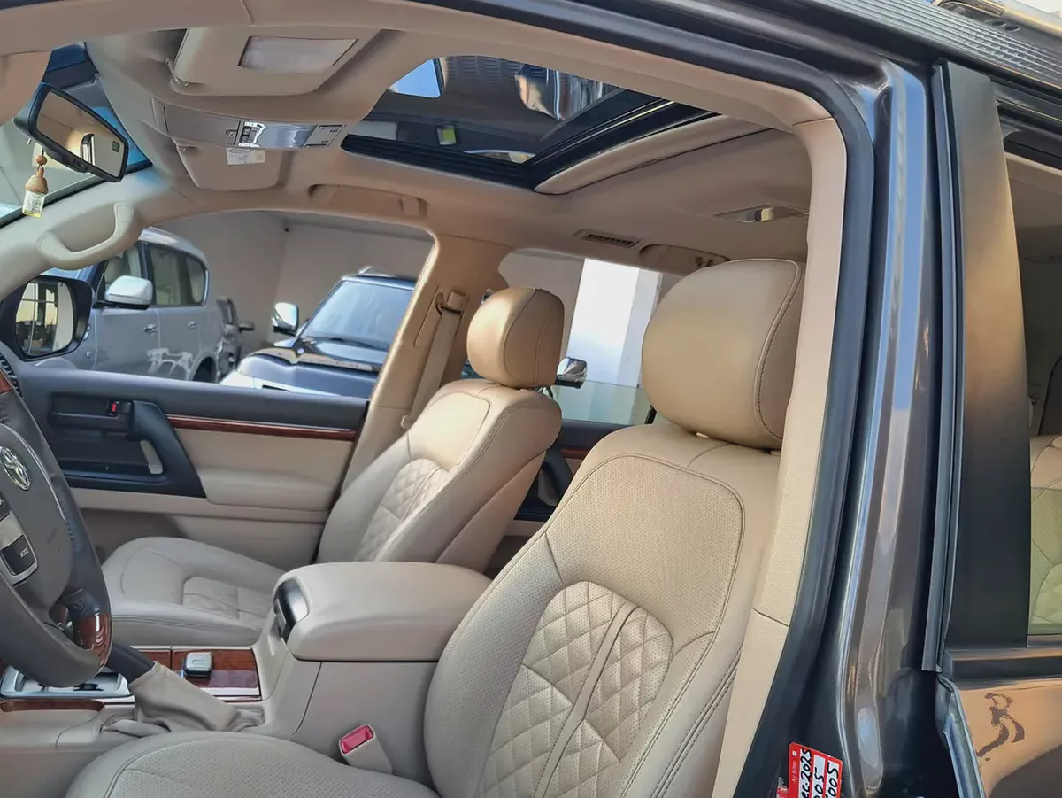 Toyota Land Cruiser GxR V6 Full Option Single Owner Used Very Well Maintained No Any Issue-9-9