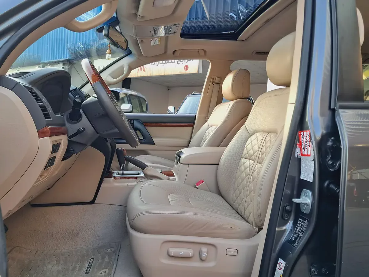 Toyota Land Cruiser GxR V6 Full Option Single Owner Used Very Well Maintained No Any Issue-10-10