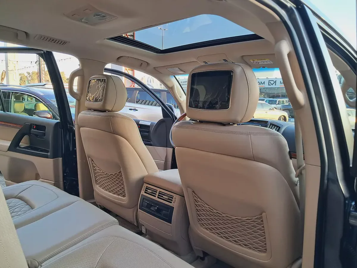 Toyota Land Cruiser GxR V6 Full Option Single Owner Used Very Well Maintained No Any Issue-12-12