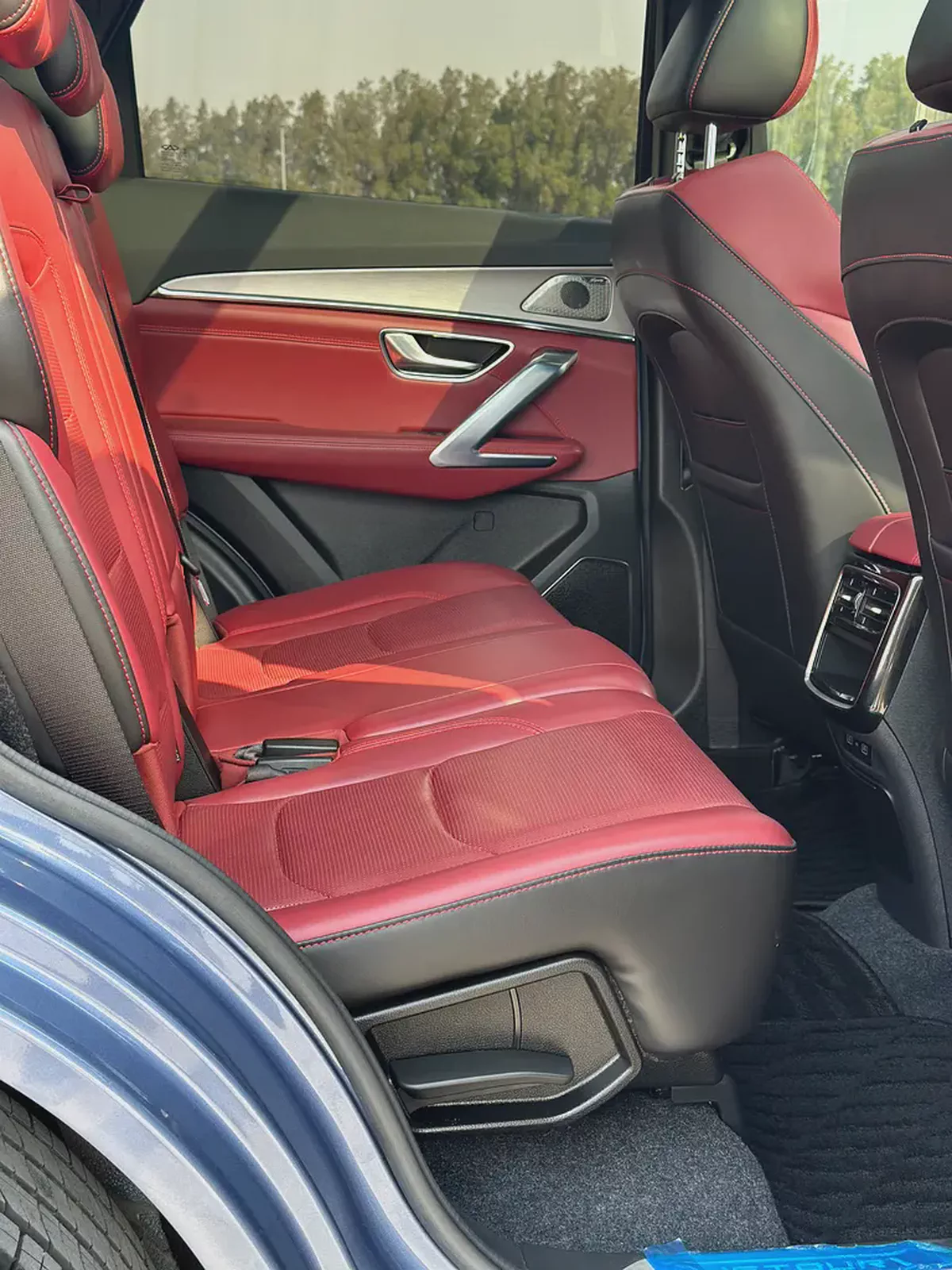 2023 Jetour X70 Plus | GCC Specs | Dark Blue / Red Leather | 25,000 km | Single Owner-16-16