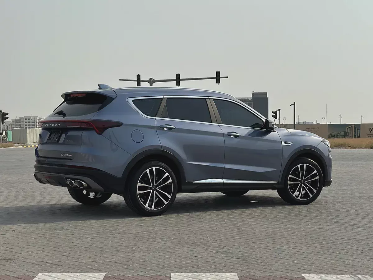 2023 Jetour X70 Plus | GCC Specs | Dark Blue / Red Leather | 25,000 km | Single Owner-5-5
