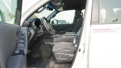 Toyota Land Cruiser GXR 4.0L V6-11
