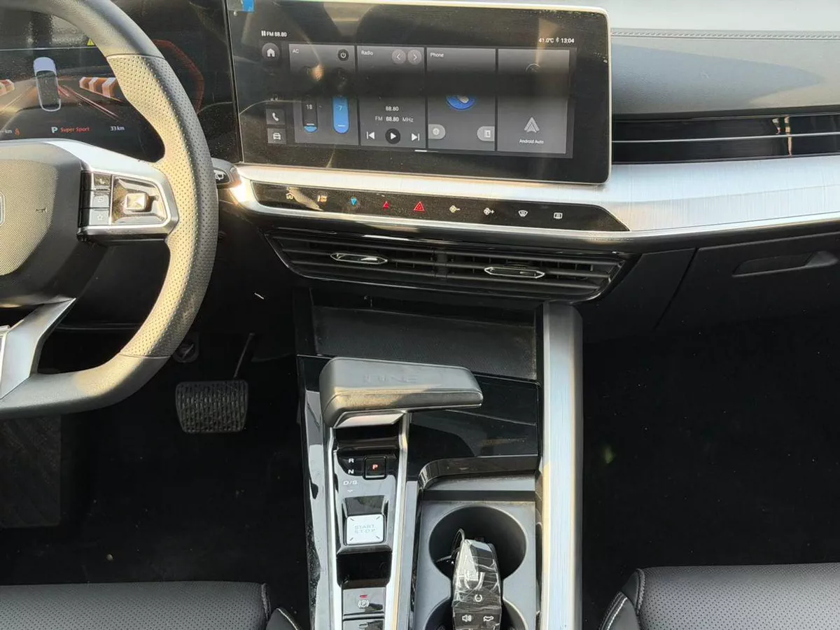 MG One STANDARD 1.5L Petrol 2024 Export Price @ 47,000 AED-10-0