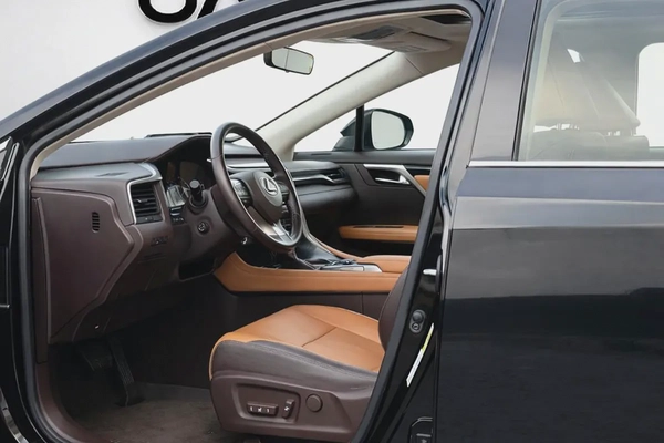 AED 1,860 / Monthly | RX450h 2019 | Luxury Hybrid SUV l GCC Specs