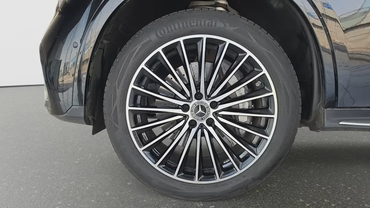 Authorized Dealer | 2,458 Kms | Up to 5 Years Service & Warranty | Additional Benefits | VSB 37440-16-16