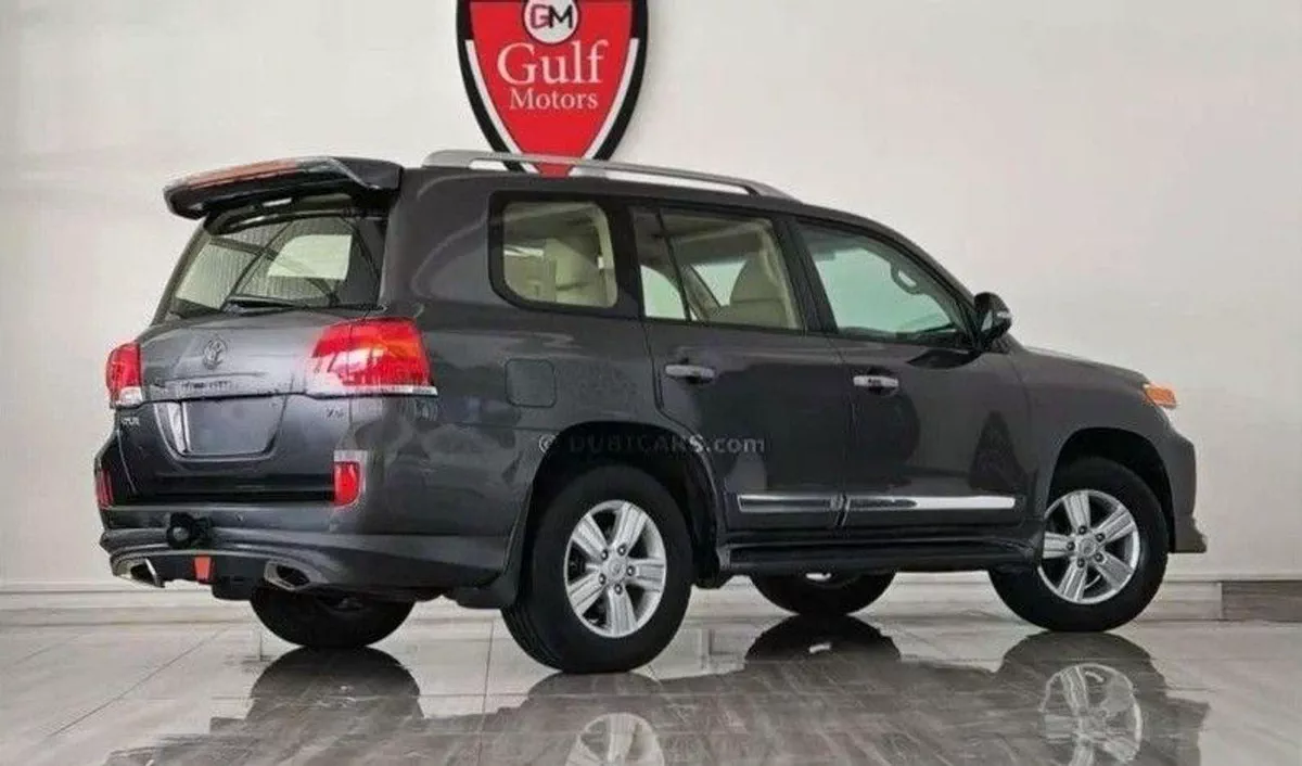 Toyota Land Cruiser GXR V6 4.0L-6CYL - EXCELLENT CONDITION - BANK FINANCE --3-0