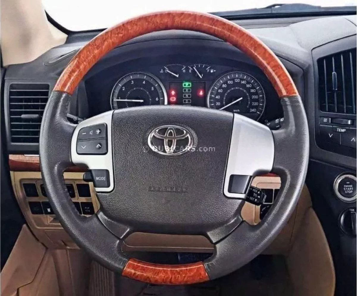 Toyota Land Cruiser GXR V6 4.0L-6CYL - EXCELLENT CONDITION - BANK FINANCE --7-0