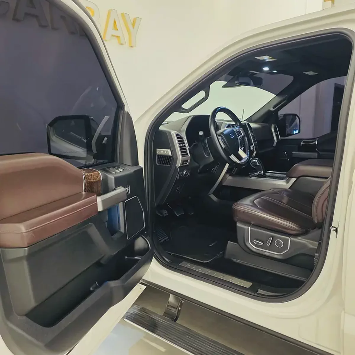 AED 1881 PM | FORD F150 PLATINUM ECOBOOST 2017 | AGENCY HISTORY | 1 YEAR WARRANTY | GCC-8-8