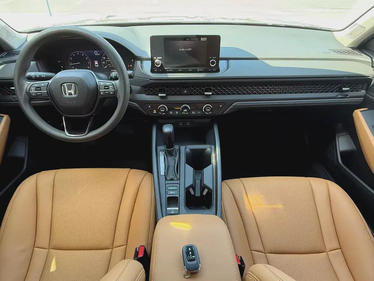 HONDA - ACCORD - EX-2023 - V4 - 1,5L - BY TURBO - AMERICAN SPECS VERY GOOD CONDITION-10-10