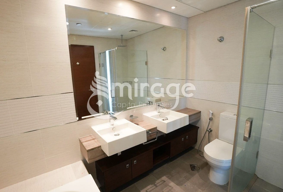 High Floor | Vacant 1BR APT | Prime Location